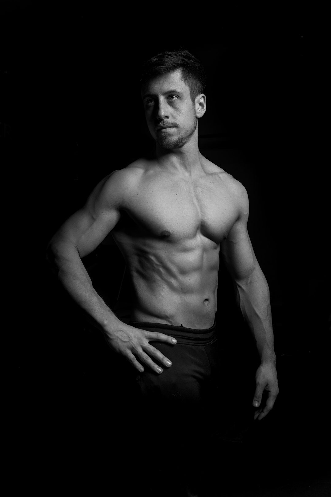 Studio portrait of a man reportage trainer